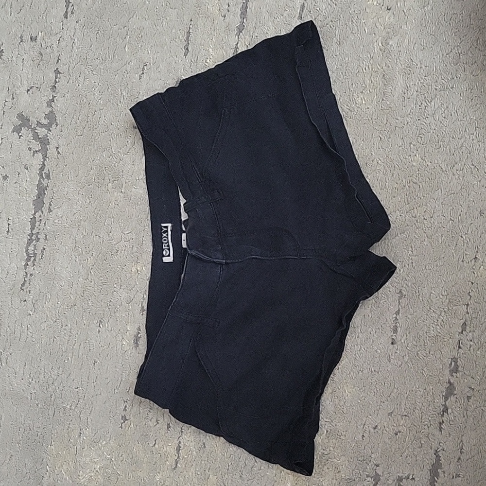 Roxy black shorts size 0